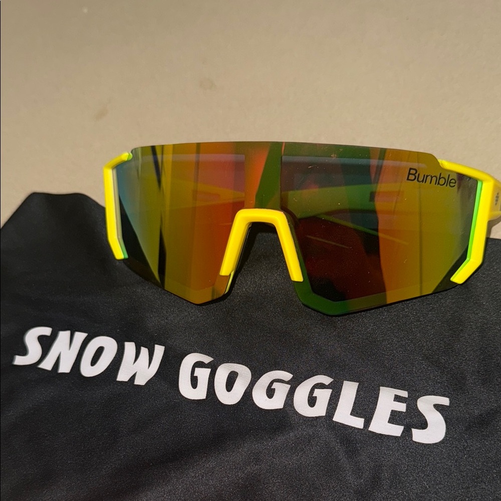 Bumble Snow Goggles with Yellow Frame